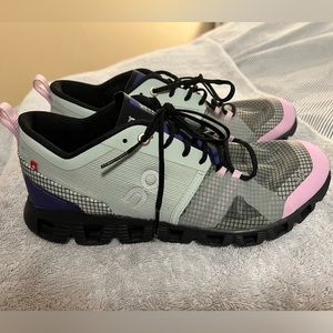 On Cloud women's Cloud X Shift sz 8.5